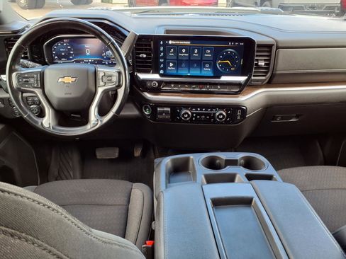 Used 2024 Chevrolet Silverado 2500 LT w/ All Star Edition AWD/4WD image 9