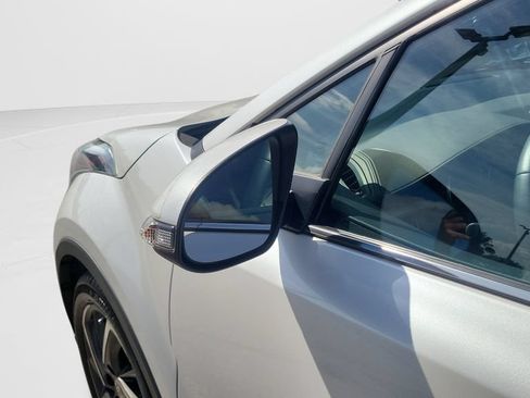 Used 2022 Toyota C-HR Limited FWD image 24