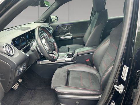 Used 2021 Mercedes-Benz GLB 35 AMG 4MATIC image 10