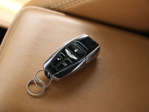 Used 2020 Aston Martin DB11 AMR image 5