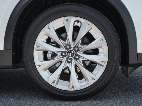 Used 2026 MAZDA CX-90 3.3 Turbo w/ Preferred Package AWD/4WD image 13