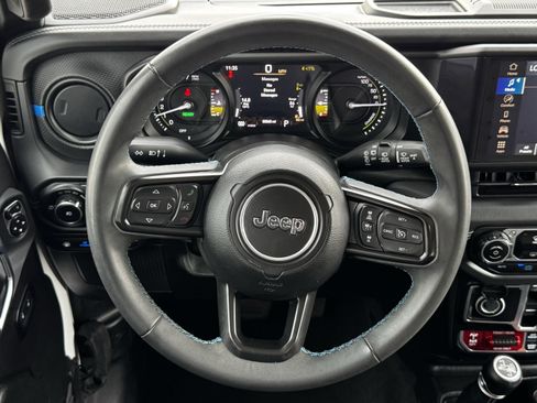 Used 2024 Jeep Wrangler Unlimited Rubicon 4xe AWD/4WD image 15