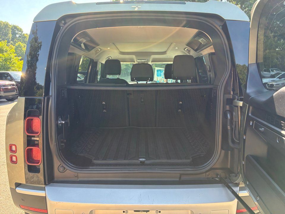Certified 2024 Land Rover Defender 110 S AWD/4WD image 15
