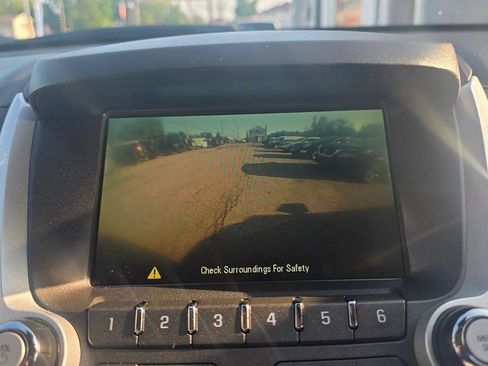 Used 2014 Chevrolet Equinox LT AWD/4WD image 18