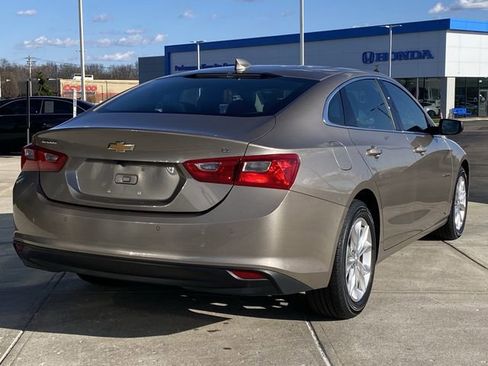 Used 2024 Chevrolet Malibu LT FWD image 7