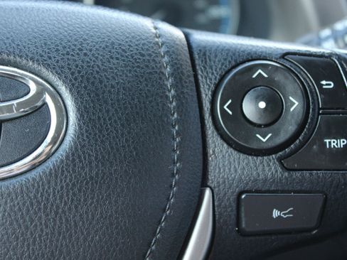 Used 2017 Toyota RAV4 XLE image 19