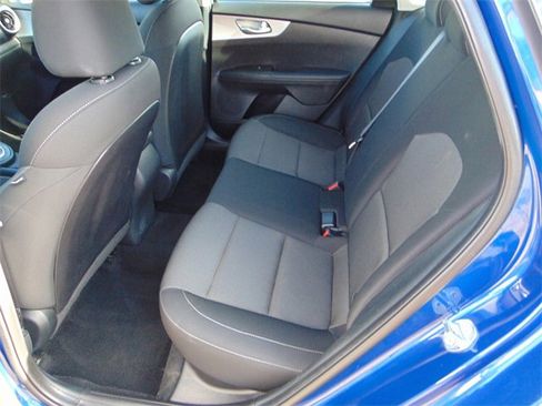 Used 2023 Kia Forte LXS image 21