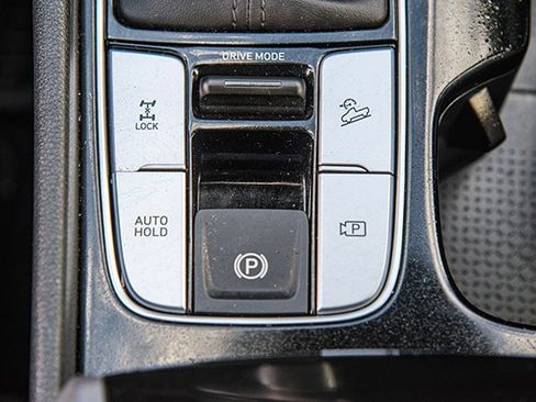 Used 2024 Hyundai Santa Cruz SE image 18