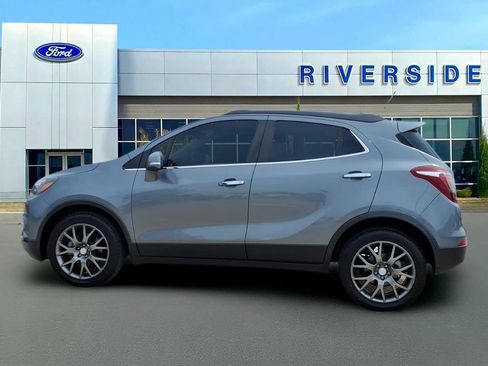 Used 2019 Buick Encore Sport Touring FWD image 4
