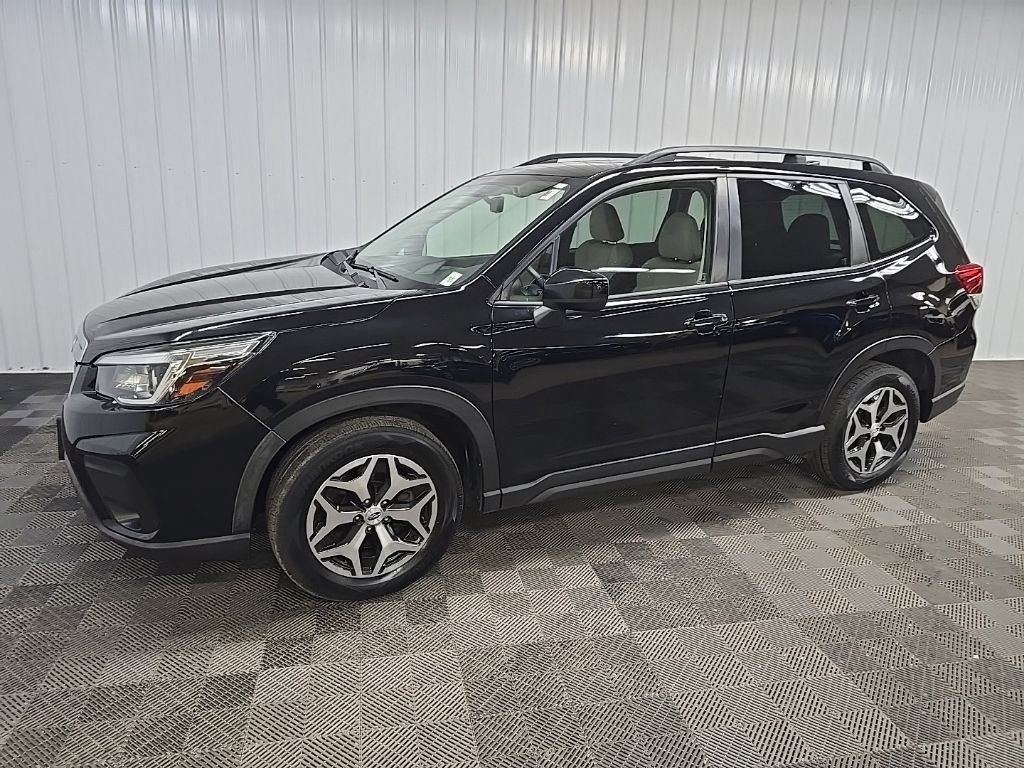 Used 2020 Subaru Forester Premium AWD/4WD image 6
