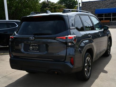 Used 2026 Subaru Forester Premium AWD/4WD image 6