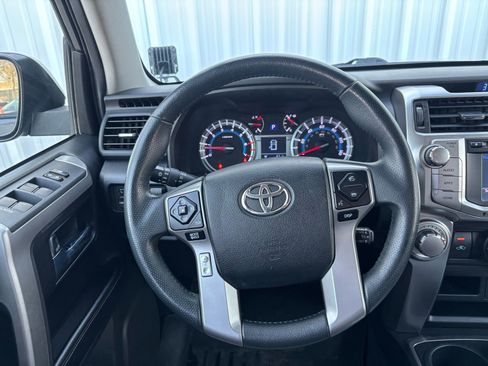 Used 2017 Toyota 4Runner image 23
