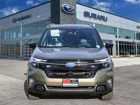 New 2025 Subaru Forester Touring image 2