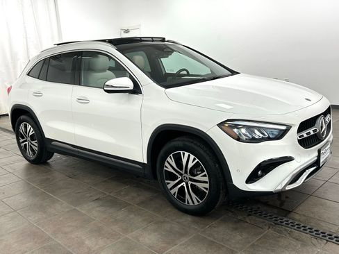 Used 2025 Mercedes-Benz GLA 250 4MATIC image 6