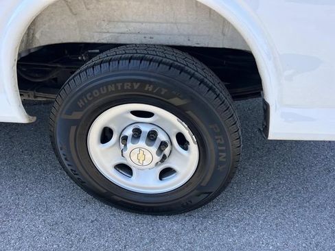 Used 2025 Chevrolet Express 2500 Extended w/ Driver Convenience Package RWD image 12