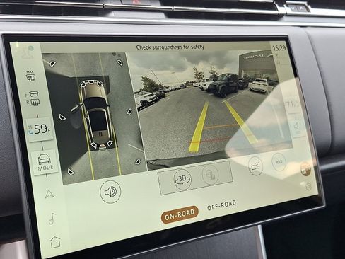 New 2025 Land Rover Range Rover SE image 15