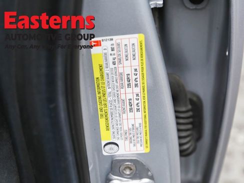 Used 2018 Tesla Model 3 Long Range image 32