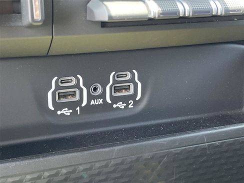 Used 2023 RAM 2500 Big Horn w/ Night Edition AWD/4WD image 24