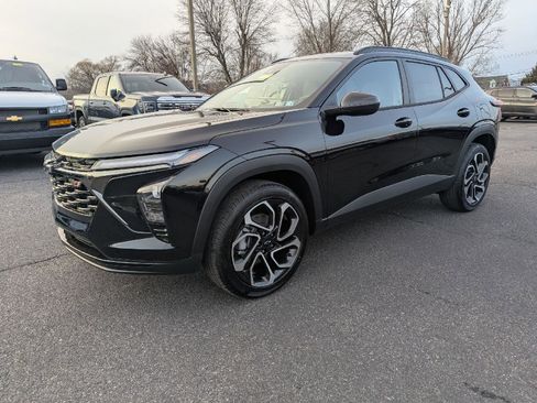 New 2026 Chevrolet Trax RS w/ Sunroof Package image 6