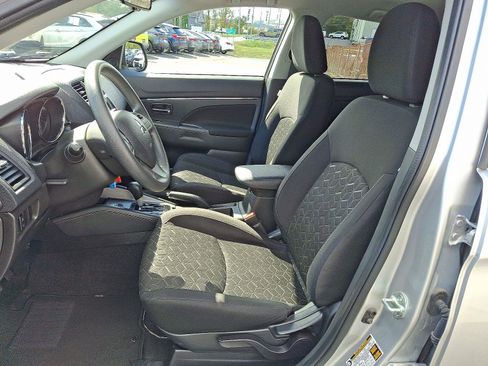 Used 2024 Mitsubishi Outlander Sport S image 13