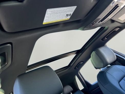 Used 2025 Audi Q3 2.0T Premium image 6