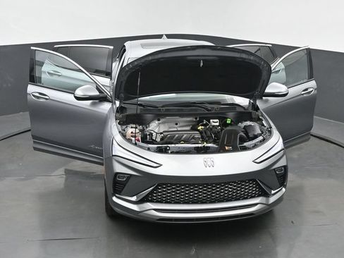 Used 2025 Buick Envista Avenir FWD image 63