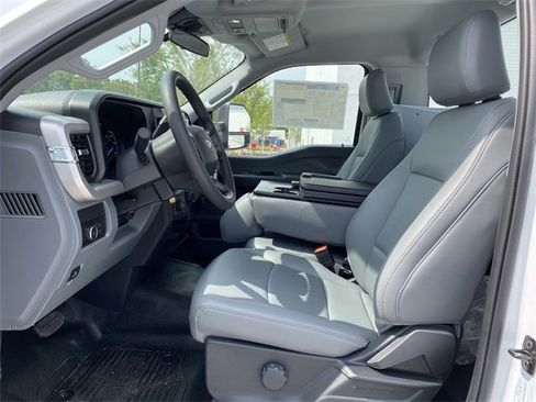 New 2025 Ford F550 XL 4WD Premier 16' Flatbed image 34