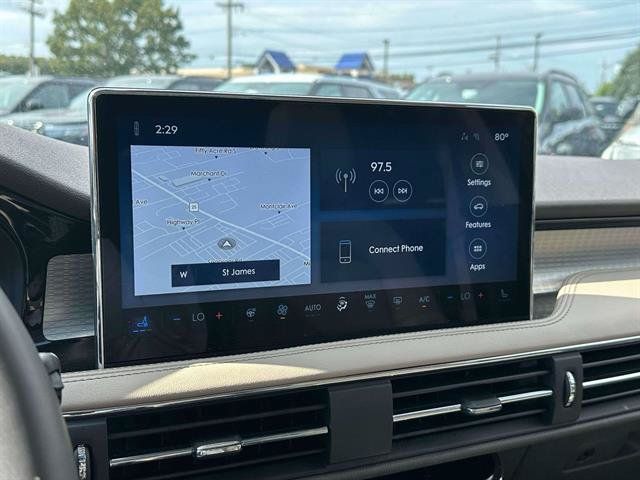 Used 2023 Lincoln Corsair AWD image 42