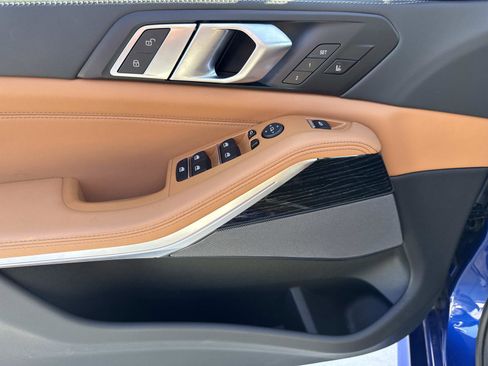 Used 2025 BMW X5 M60i image 20