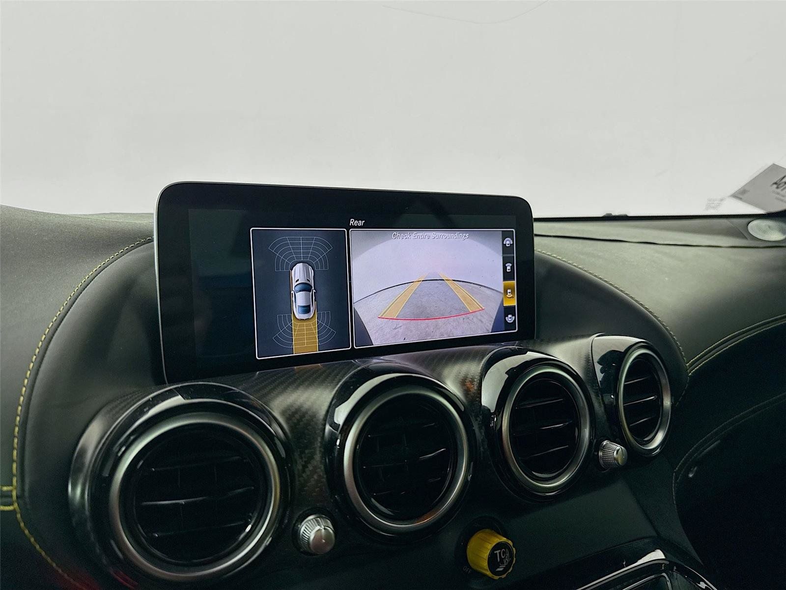 Used 2020 Mercedes-Benz AMG GT R w/ Exclusive Interior Package image 9
