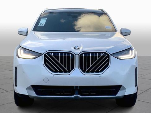 Used 2026 BMW X3 xDrive30 w/ Premium Package image 3