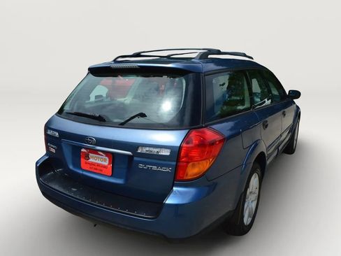 Used 2007 Subaru Outback 2.5i AWD/4WD image 8