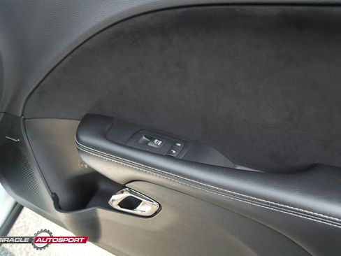 Used 2015 Dodge Challenger SRT Hellcat image 26