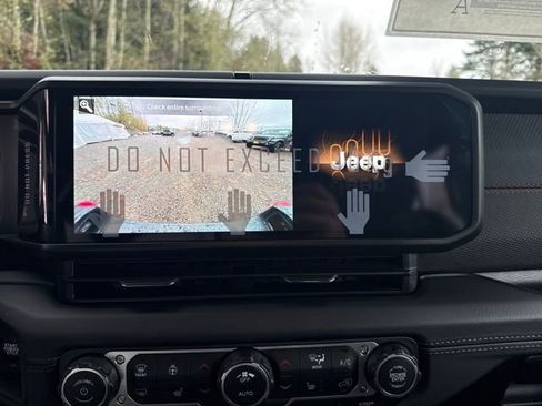 New 2026 Jeep Gladiator Rubicon image 24