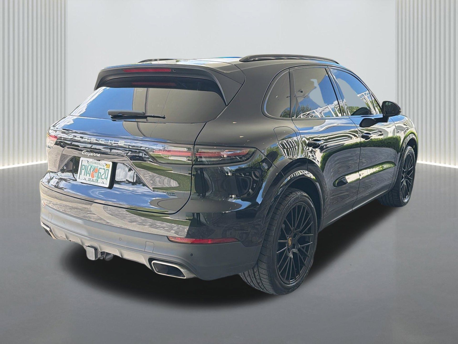 Used 2022 Porsche Cayenne AWD/4WD image 5
