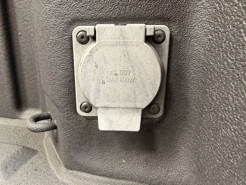 Used 2021 GMC Sierra 3500 Denali w/ Denali Black Diamond Edition image 12