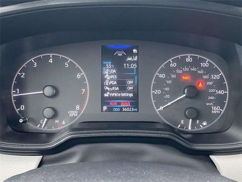 Used 2023 Toyota Corolla Cross L image 22