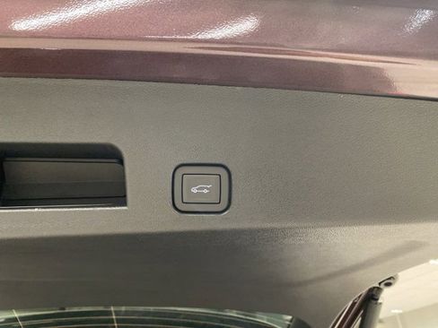 New 2026 Chevrolet Traverse RS w/ LPO, Floor Liner Package image 8