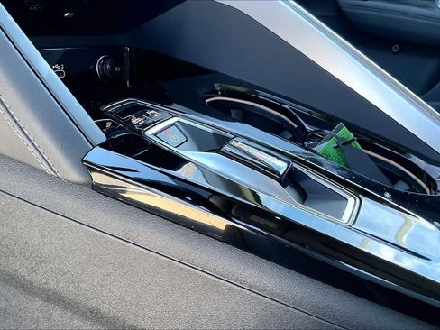 Certified 2025 Audi Q5 Premium w/ Convenience Package image 16