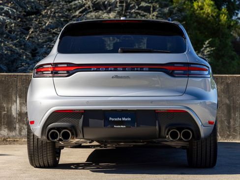 New 2026 Porsche Macan AWD/4WD image 10