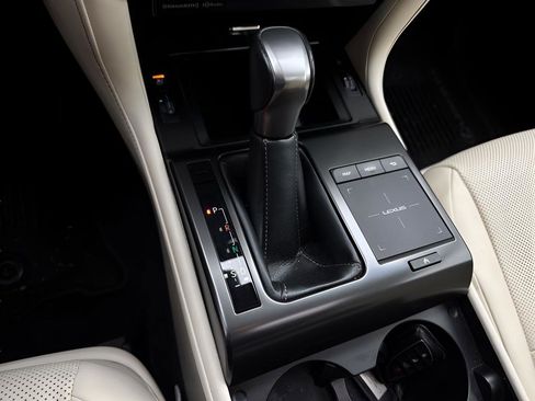 Used 2022 Lexus GX 460 Premium w/ Premium Package image 15