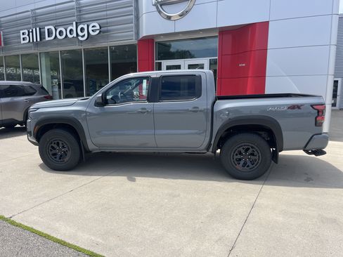 New 2025 Nissan Frontier PRO-4X image 2