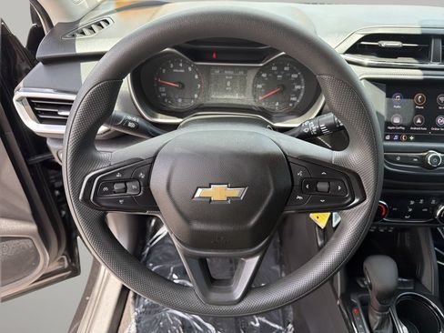 Used 2023 Chevrolet TrailBlazer LS FWD image 27