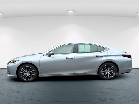 Used 2023 Lexus ES 350 w/ Premium Package FWD image 4