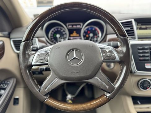 Used 2013 Mercedes-Benz ML 350 4MATIC image 22