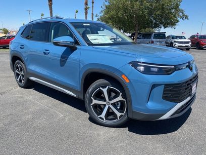 New 2025 Volkswagen Tiguan SE