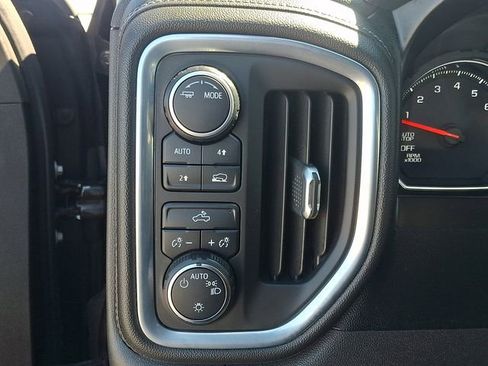 Certified 2021 Chevrolet Silverado 1500 LT image 24