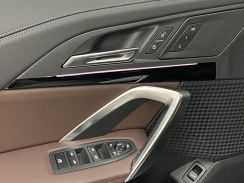 Used 2025 BMW X1 xDrive28i w/ Technology Package image 23