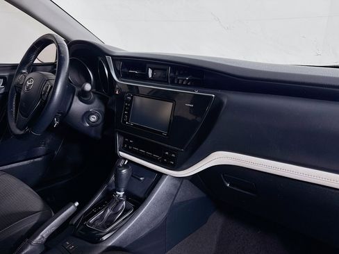 Used 2017 Toyota Corolla iM image 28