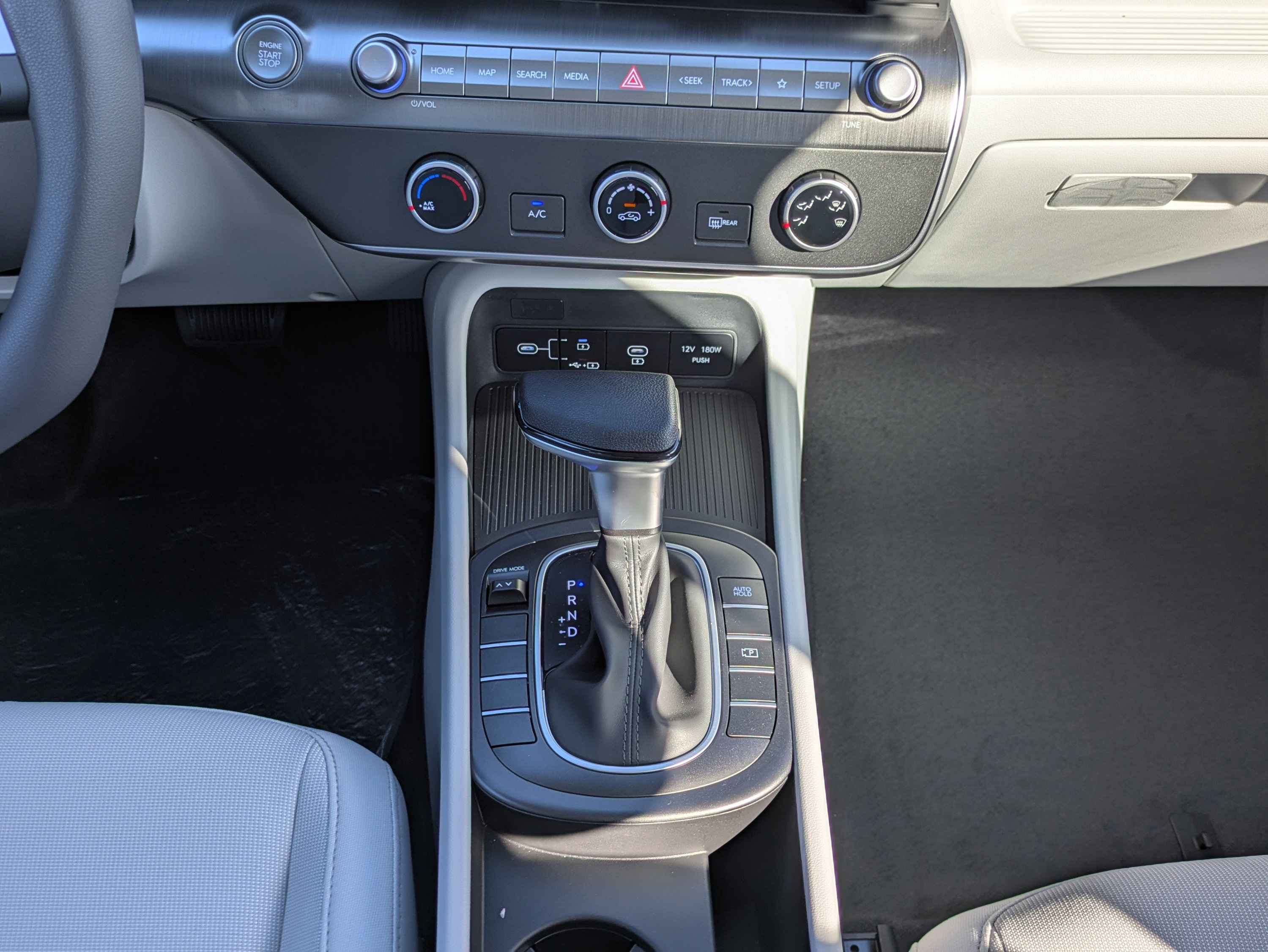 New 2027 Hyundai Kona SE FWD image 15